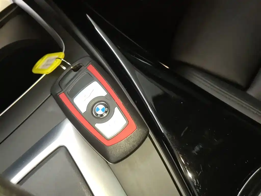 BMW 2 Series (Import) 2019 225i Sport Design Package фото 9