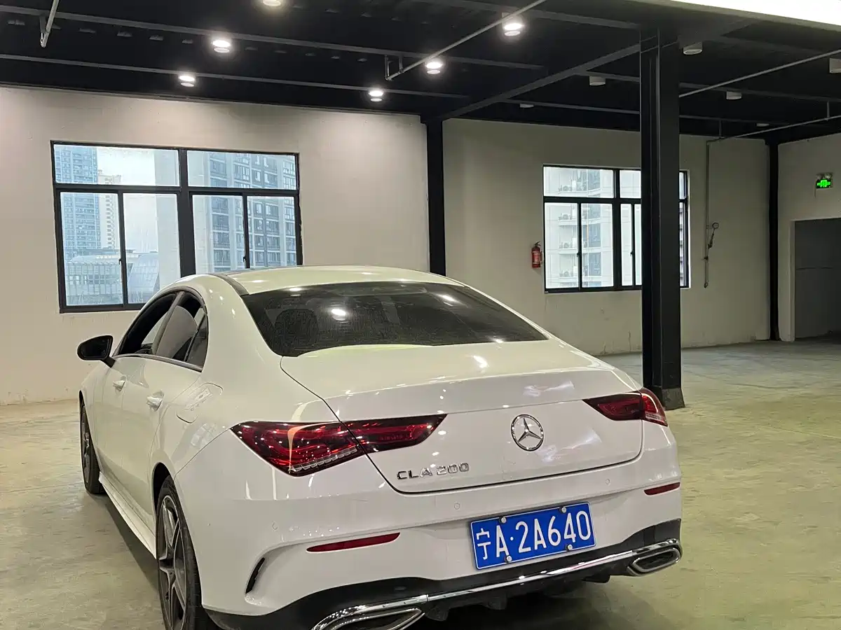 Mercedes-Benz CLA (Import) 2021 CLA 200 фото 7