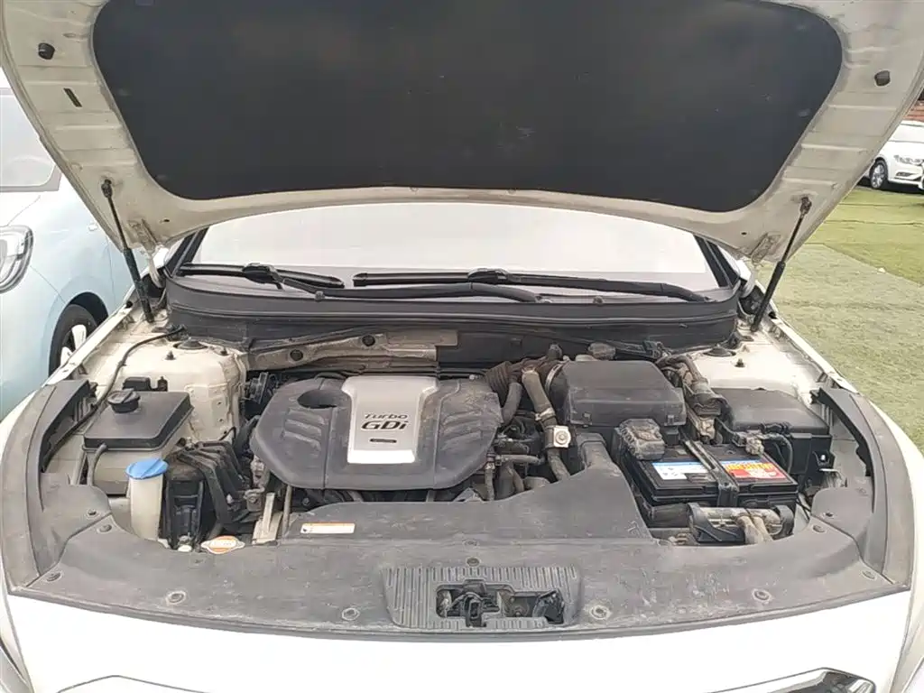 Hyundai Sonata 2015 1.6T GLS Smart фото 20