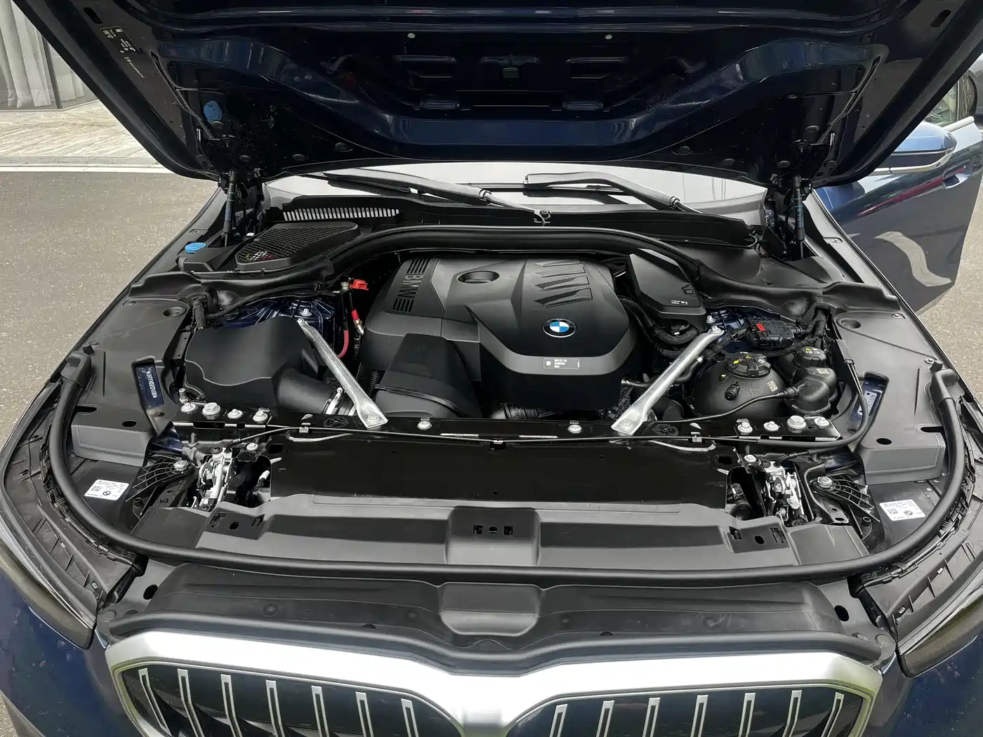 BMW 5 Series 2024 530Li Premium Luxury Package фото 22