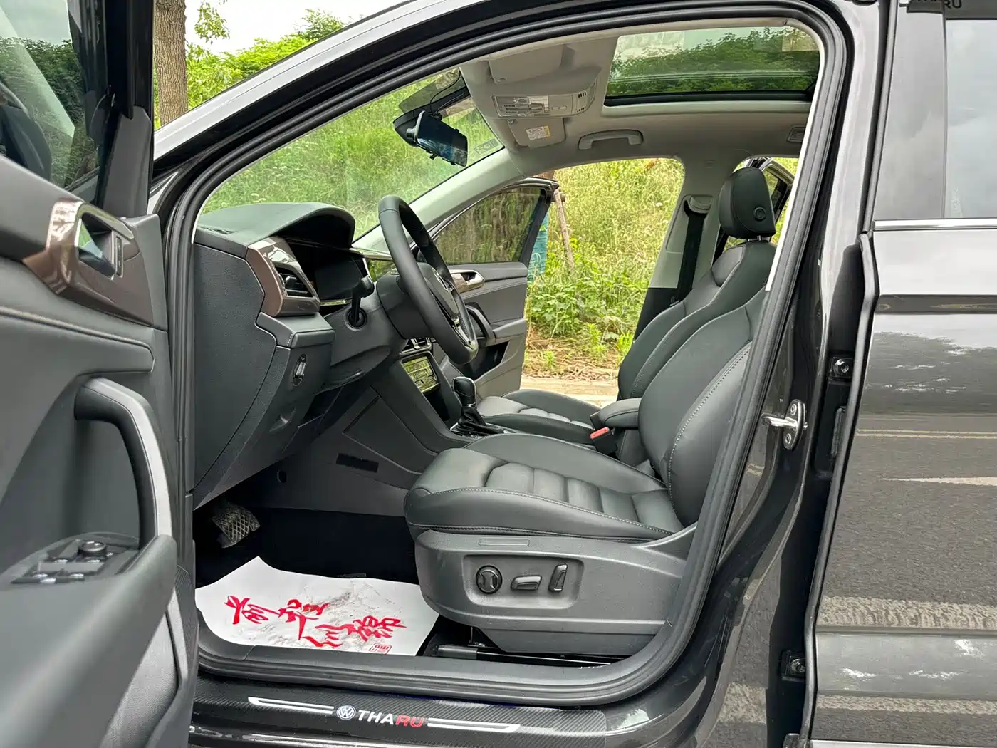 Volkswagen Tharu 2022 280TSI FWD Luxury Edition фото 8