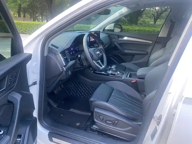 Audi Q5L 2022 Facelift 45T Luxury Dynamic — фото 5