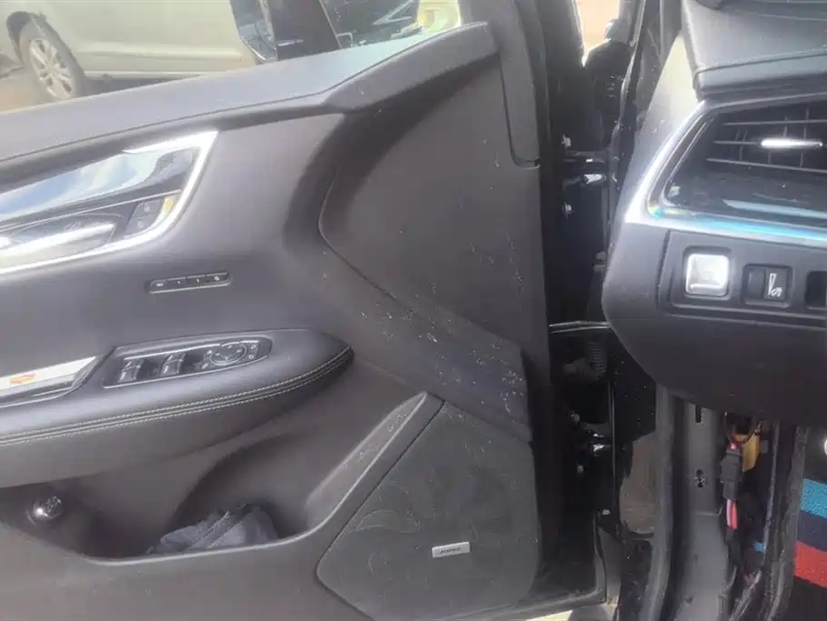 Cadillac XT5 2021 28T Luxury фото 7