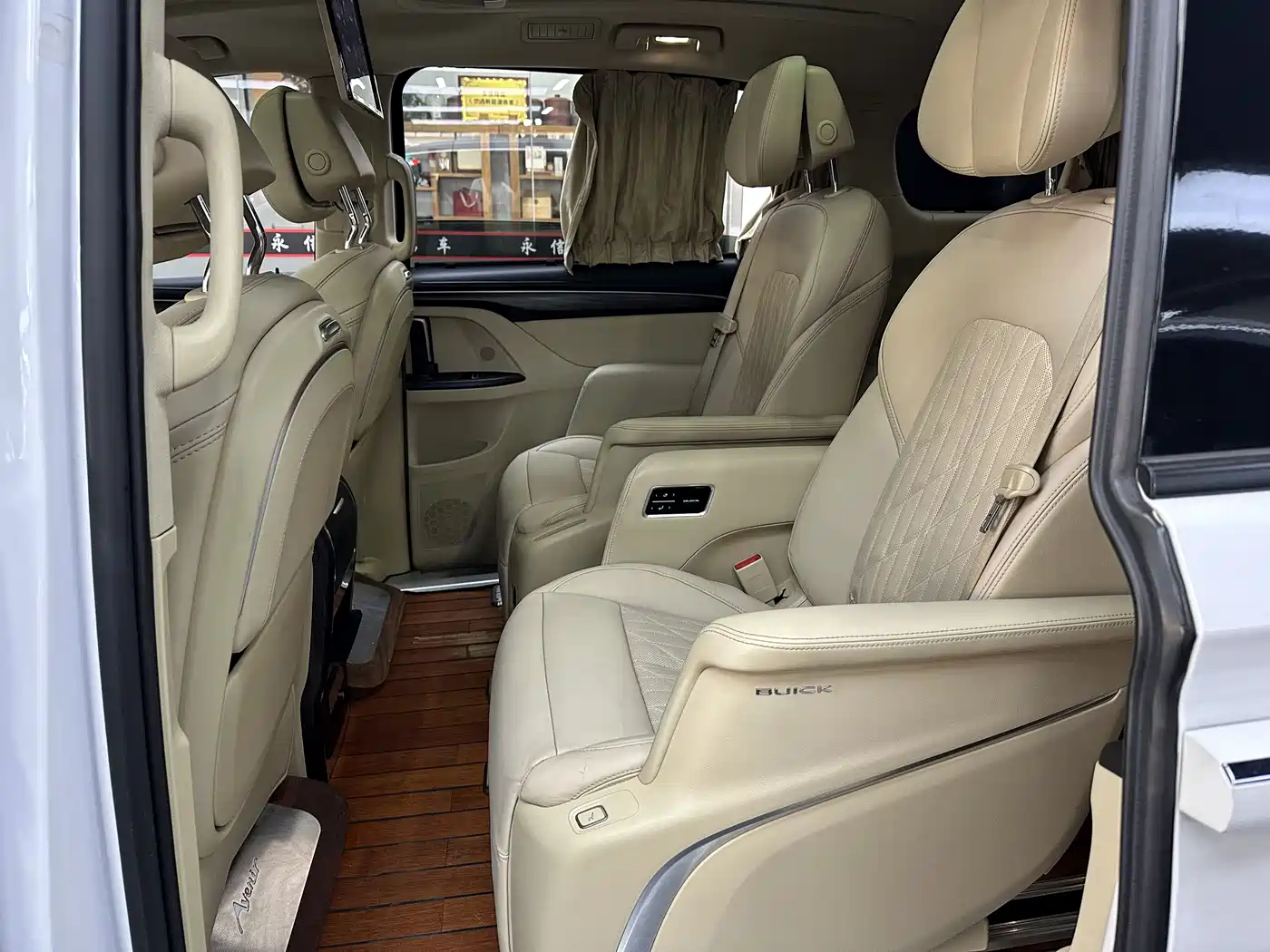 Buick GL8 2022 ES Landmark 653T Luxury фото 8