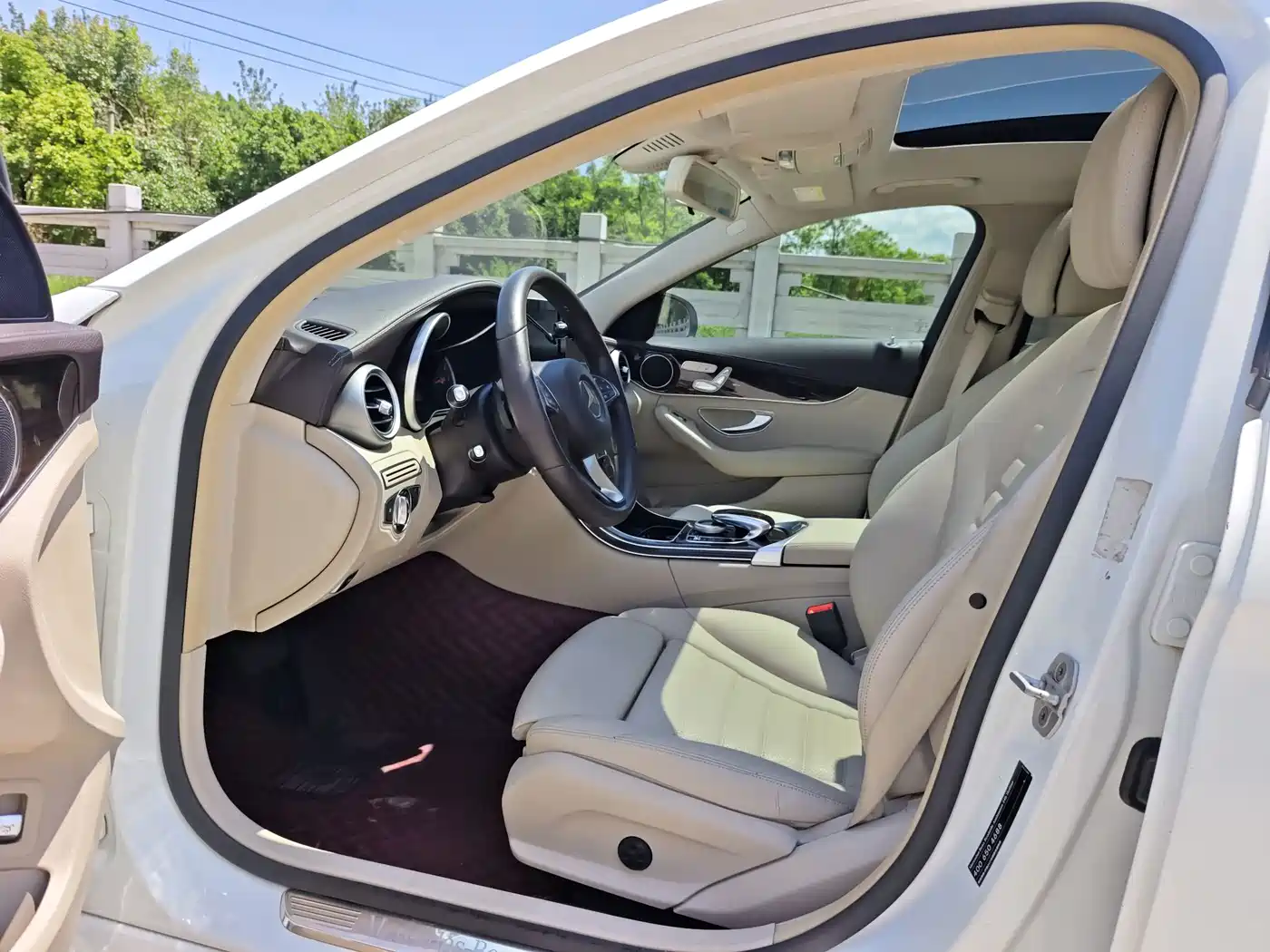 Mercedes-Benz C-Class 2015 2015 Facelift C 200 L