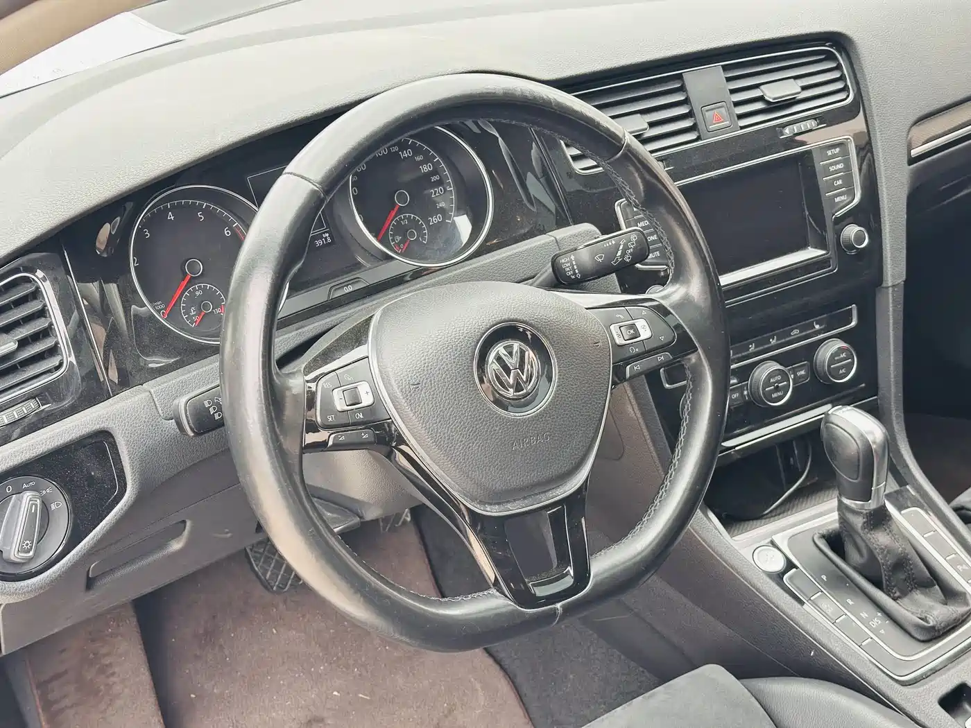 Volkswagen Golf 2015 1.4TSI Automatic Flagship фото 7