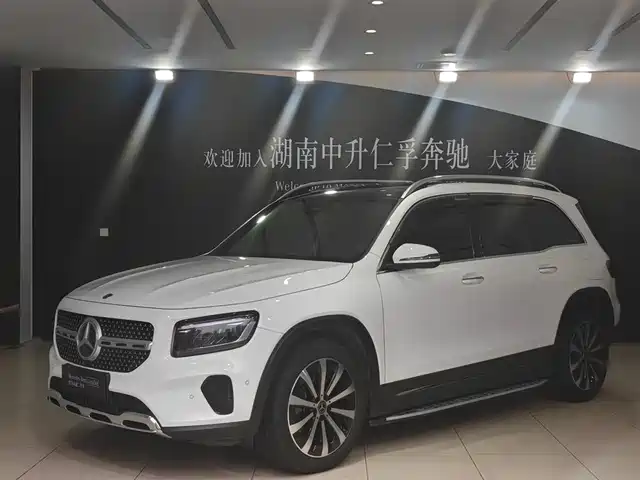 MERCEDES-BENZ GLB