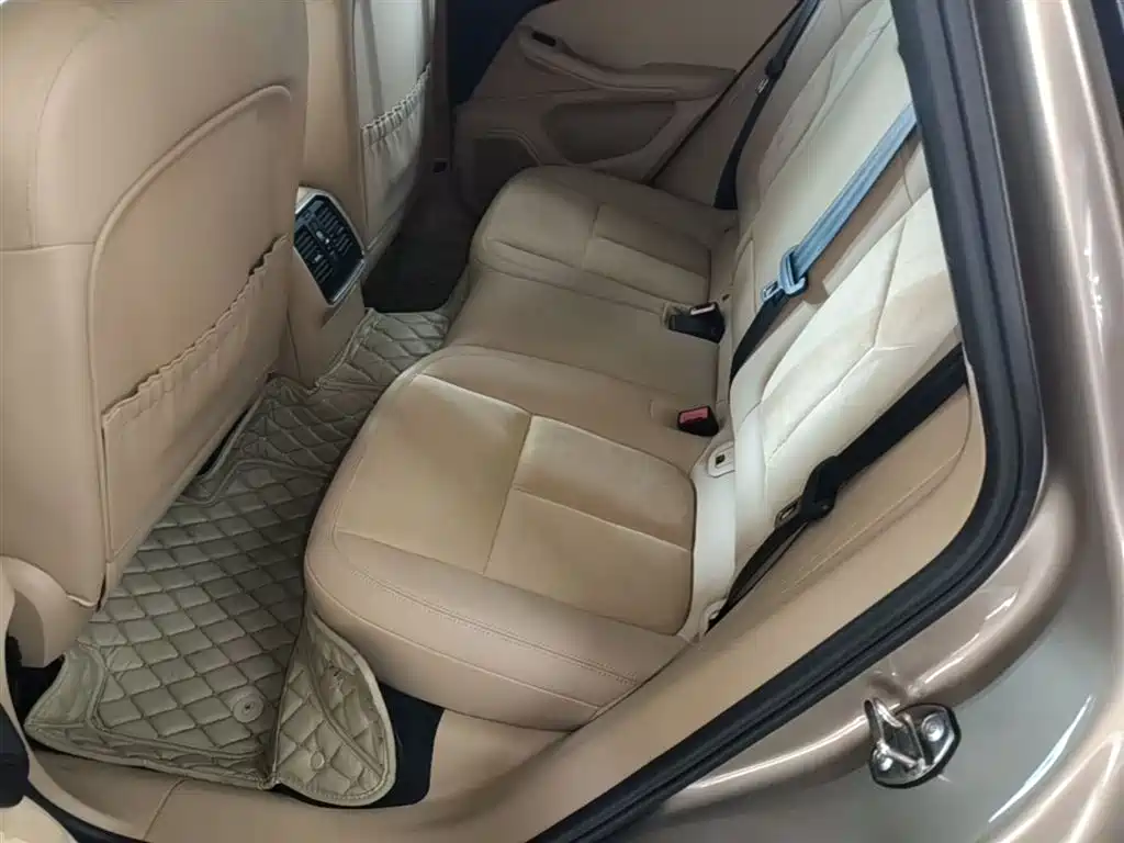 Porsche Macan 2017 Macan 2.0T фото 17