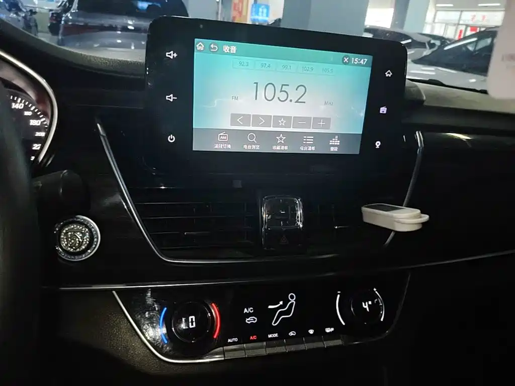 Baojun 560 2017 2017 1.5T DCT Flagship Model