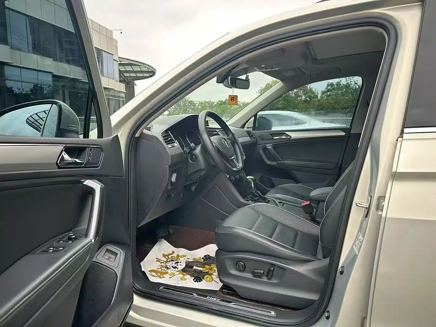 Volkswagen Tiguan L PHEV 2019 430PHEV Hybrid Luxury Edition фото 4