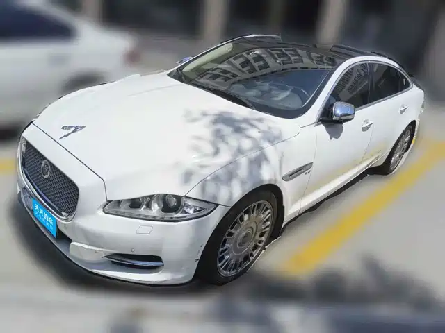 Jaguar XJ 2014 XJL 3.0 SC 2WD Flagship Business Edition — фото 1