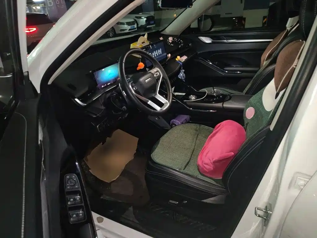 Photo 12 - Haval H6