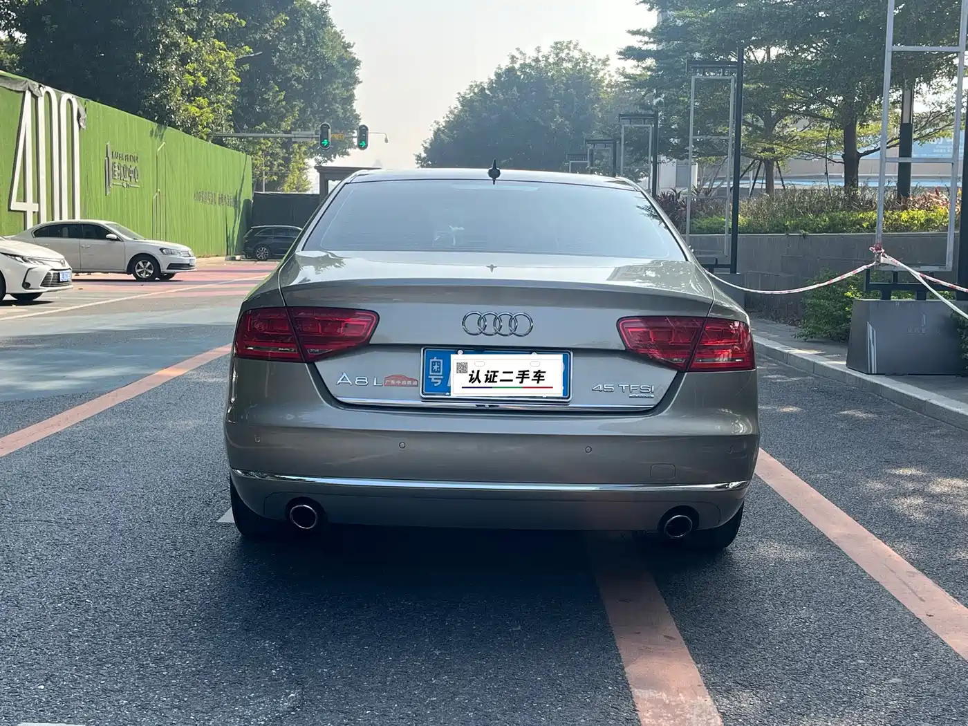 Audi A8 2013 A8L 45 TFSI quattro Comfort фото 5