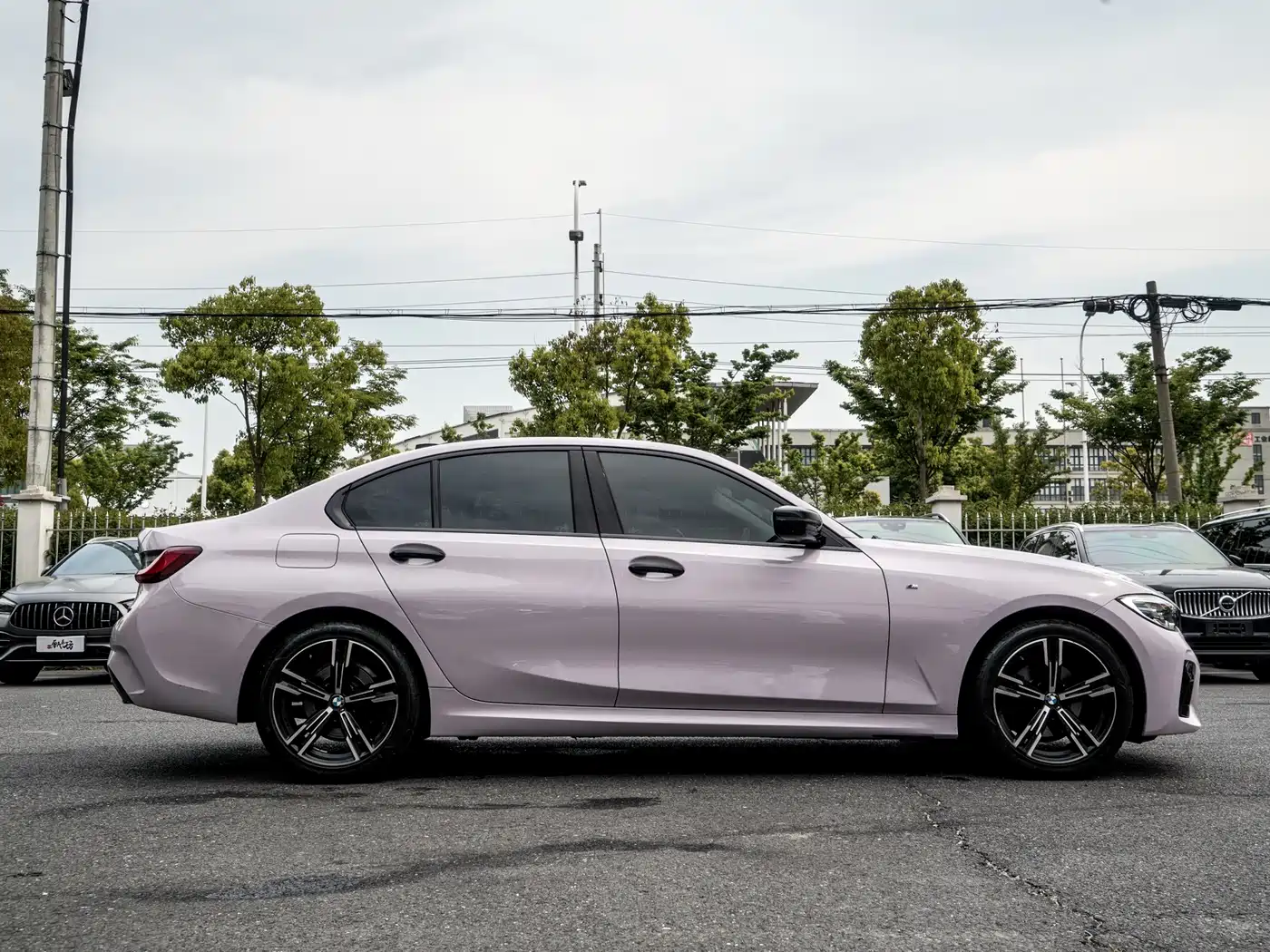 BMW 3-SERIES