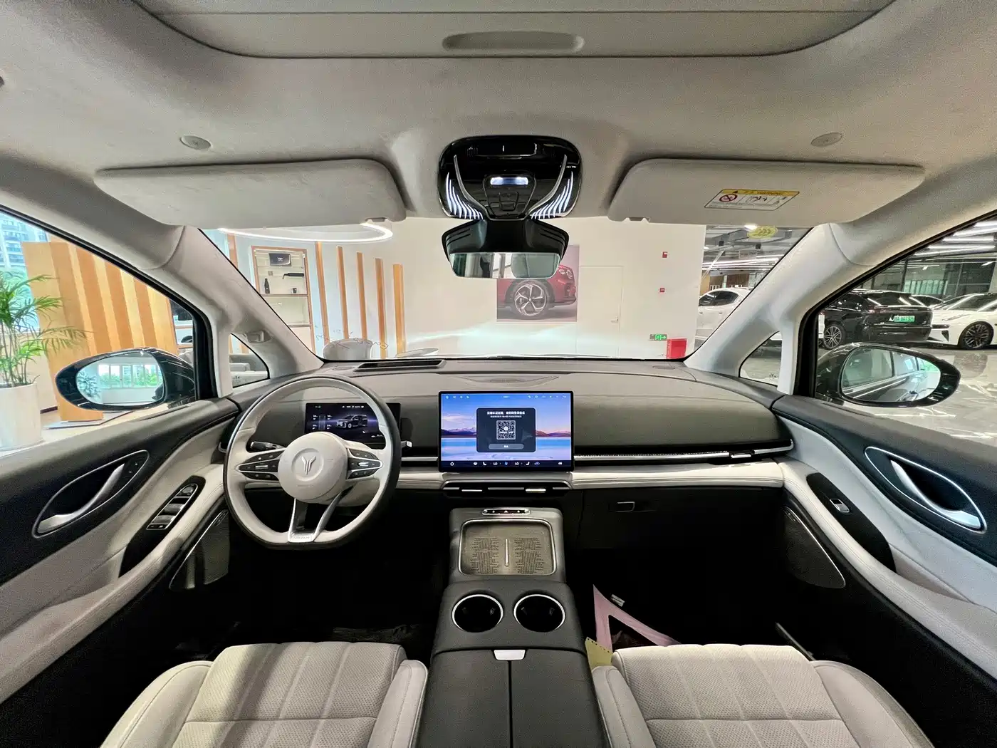 Voyah Auto Voyah Dreamer 2025 2025 Model PHEV 4WD Premium QianKun Edition