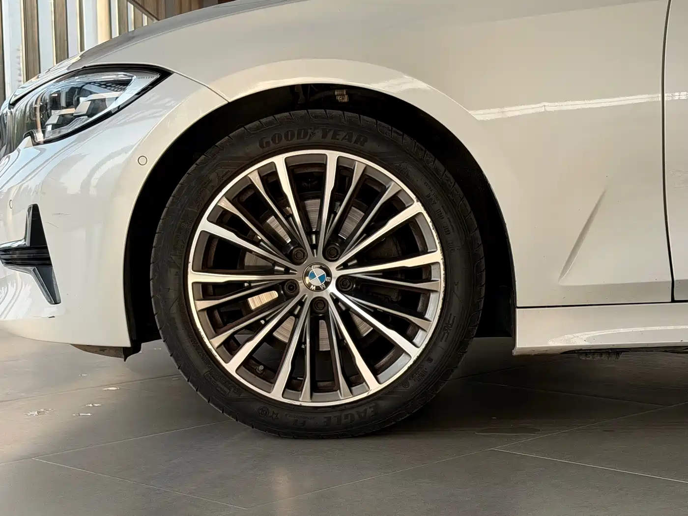 BMW 3 Series 2020 325Li Launch Edition фото 5