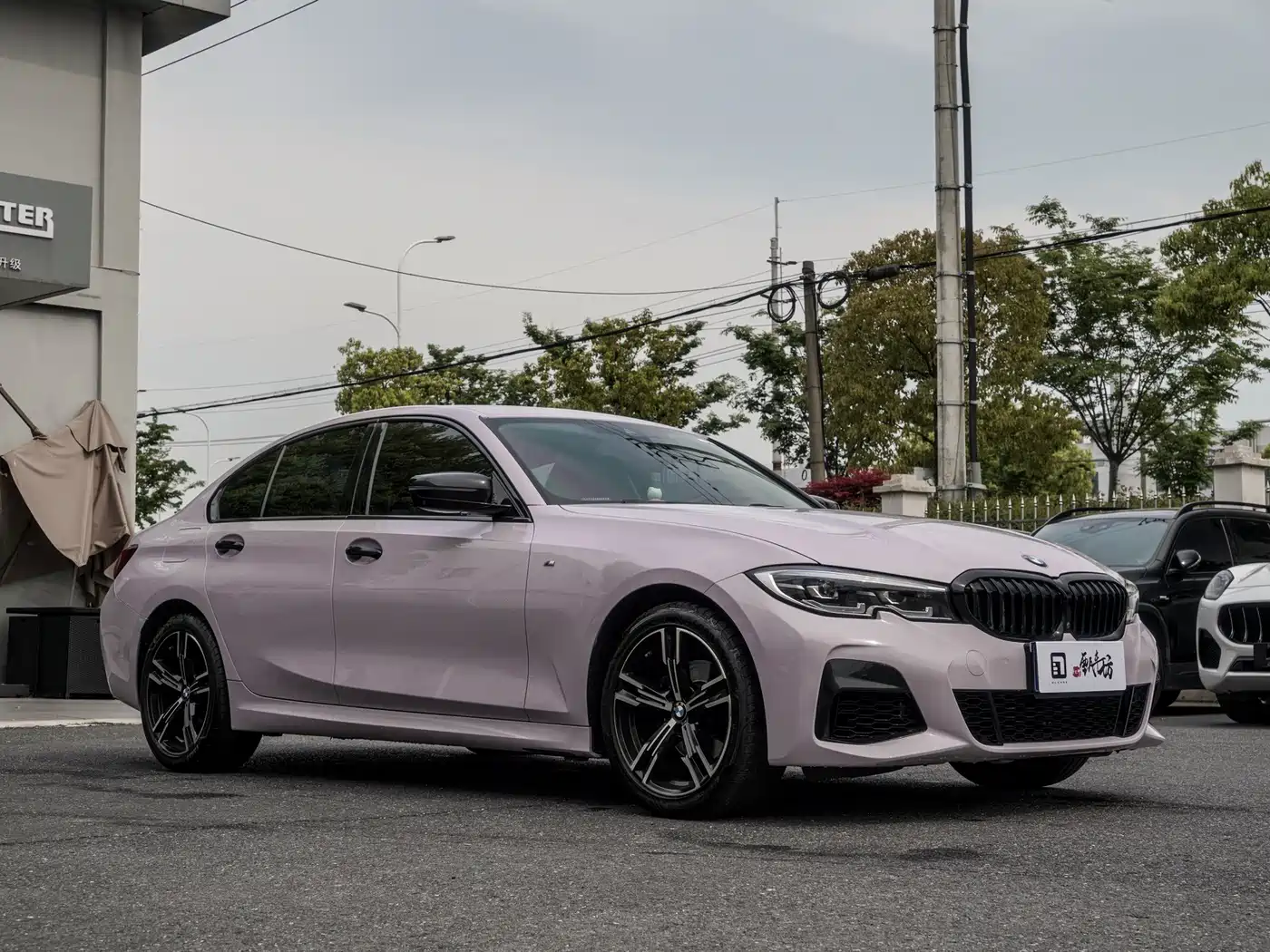 BMW 3-SERIES