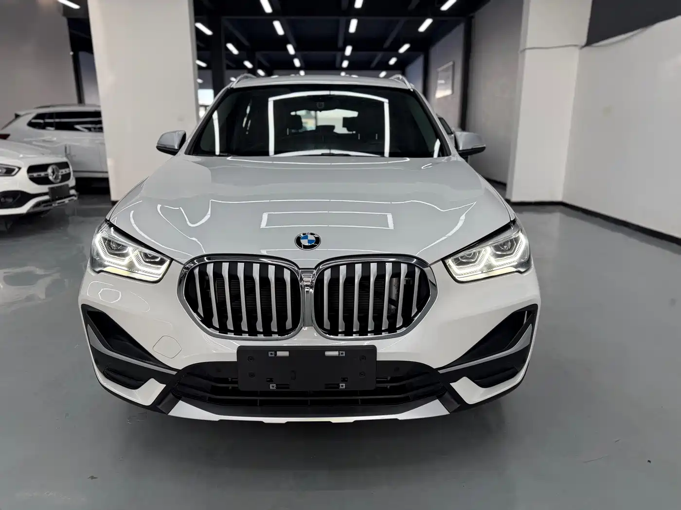 BMW X1 2022 sDrive20Li Premium фото 2