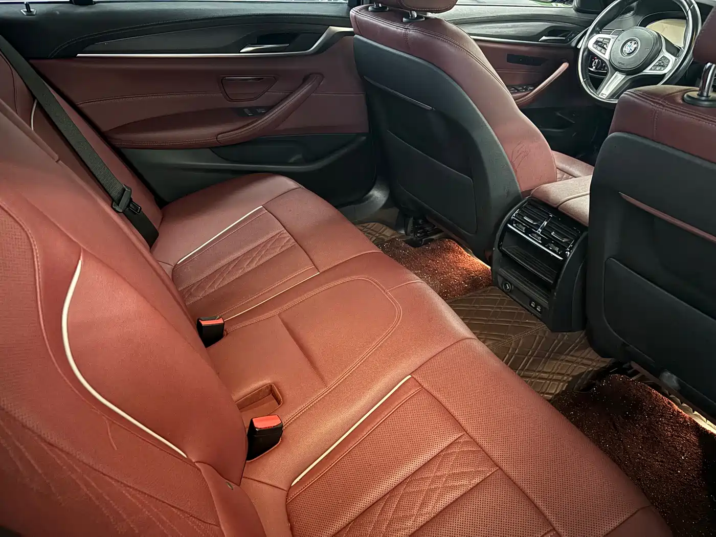 BMW 5 Series 2022 Facelift 530Li Leading M Sport Package фото 9