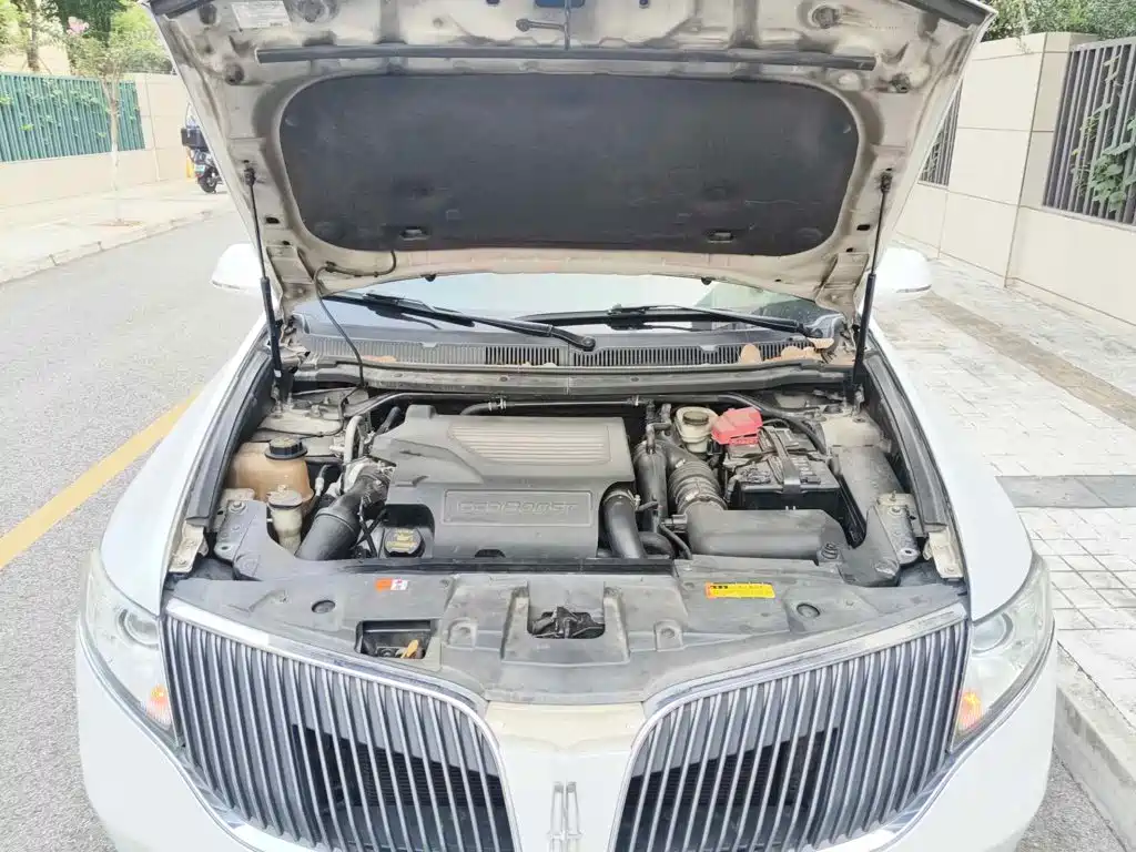 Lincoln MKT 2013 2013 3.5T EcoBoost AWD