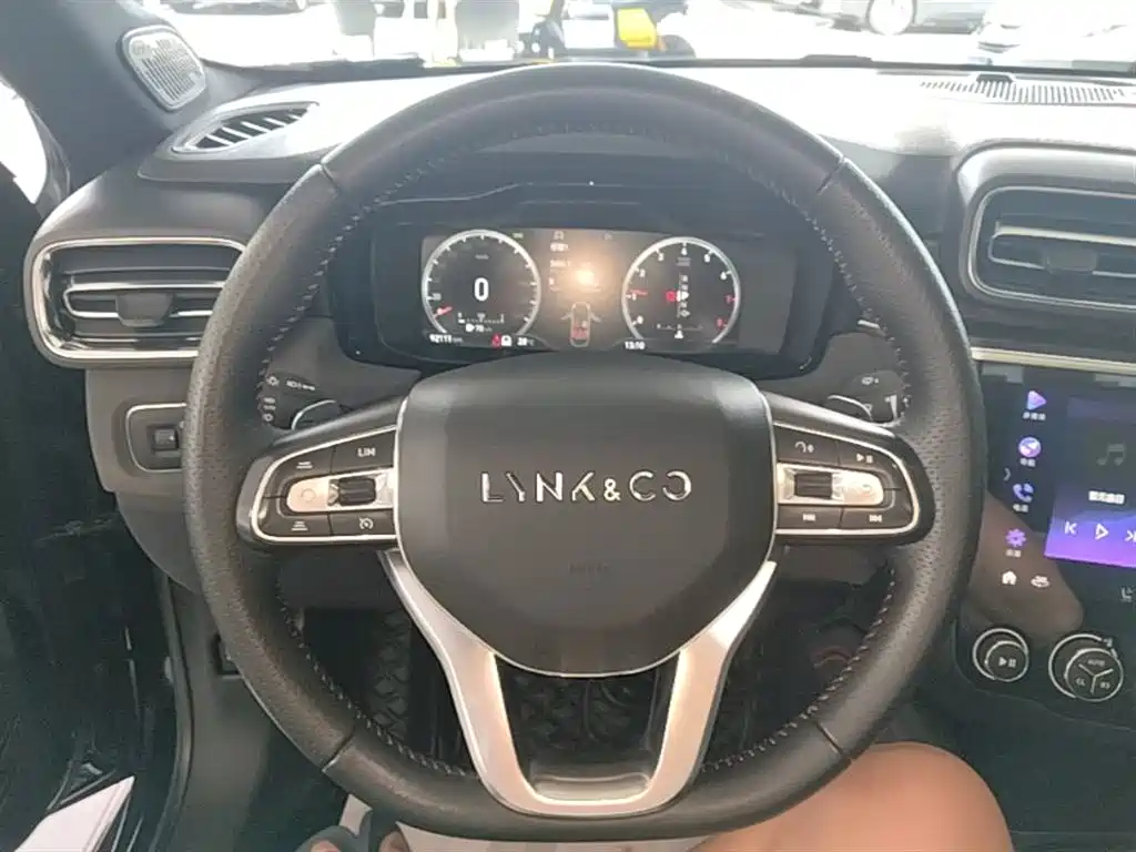 Lynk & Co 03 2019 2.0TD Auto Power Pro Version фото 11