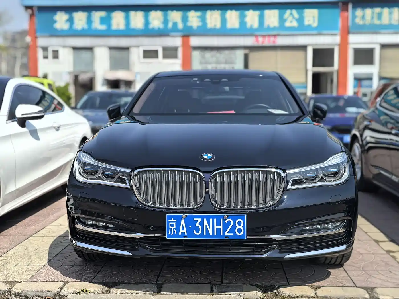 BMW 7 Series 2018 740Li xDrive Premium Type Excellence Package фото 2