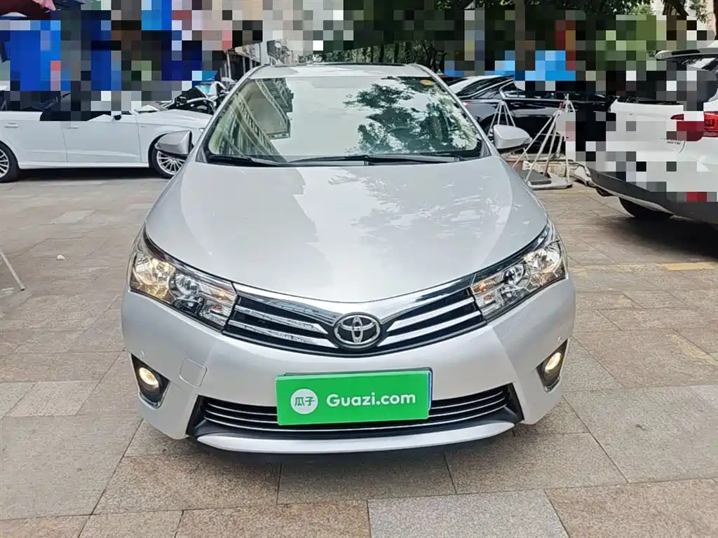 Toyota Corolla 2014 1.6L CVT GL-i фото 3