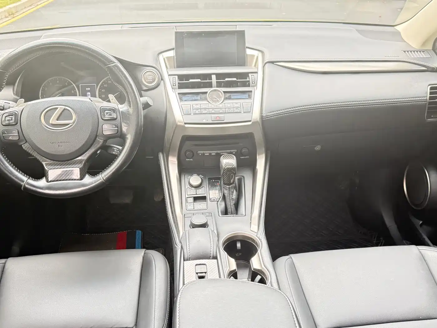 Lexus NX 2015 200t AWD F Sport фото 8
