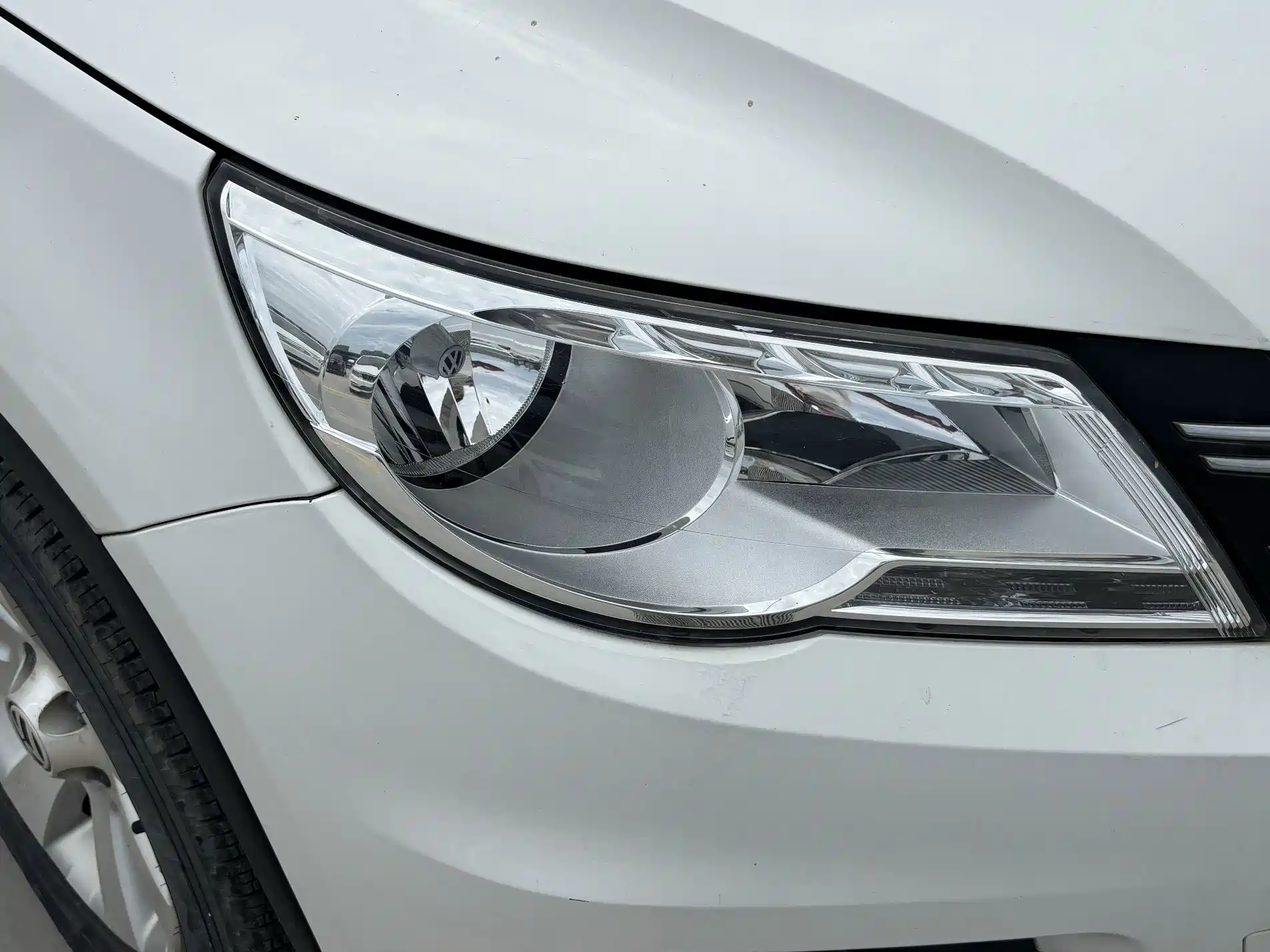 Photo 4 - Volkswagen Tiguan