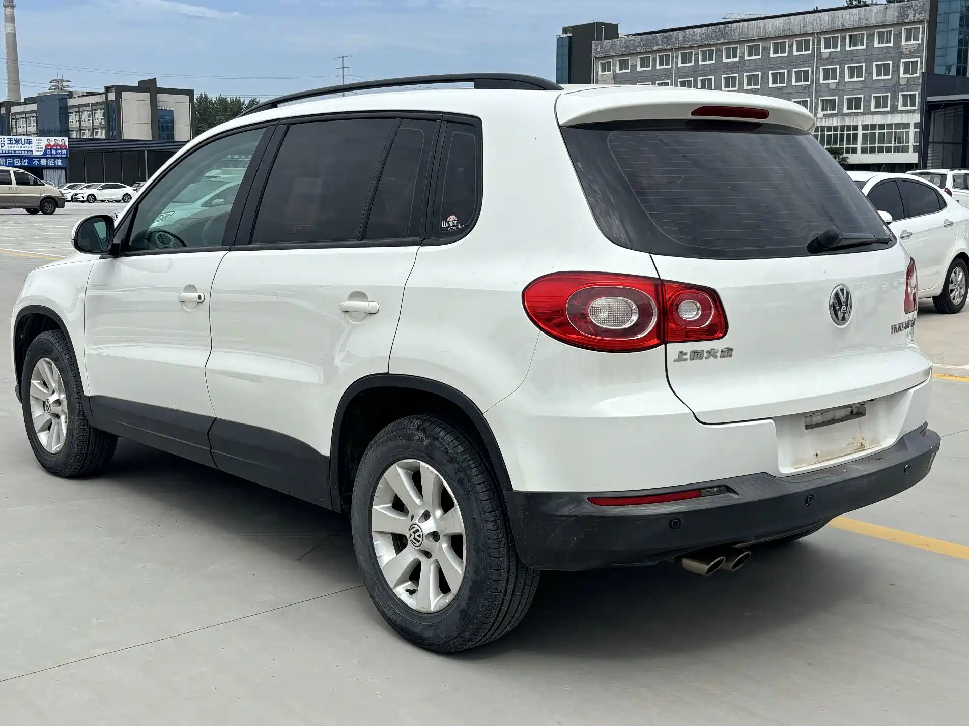 Photo 17 - Volkswagen Tiguan