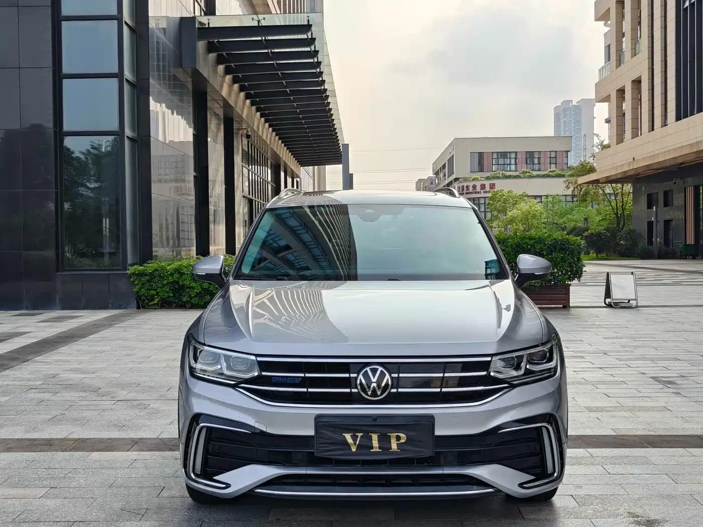 VOLKSWAGEN TIGUAN L NEW ENERGY