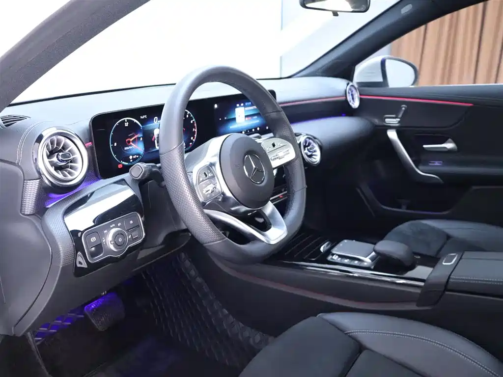 MERCEDES-BENZ A CLASS