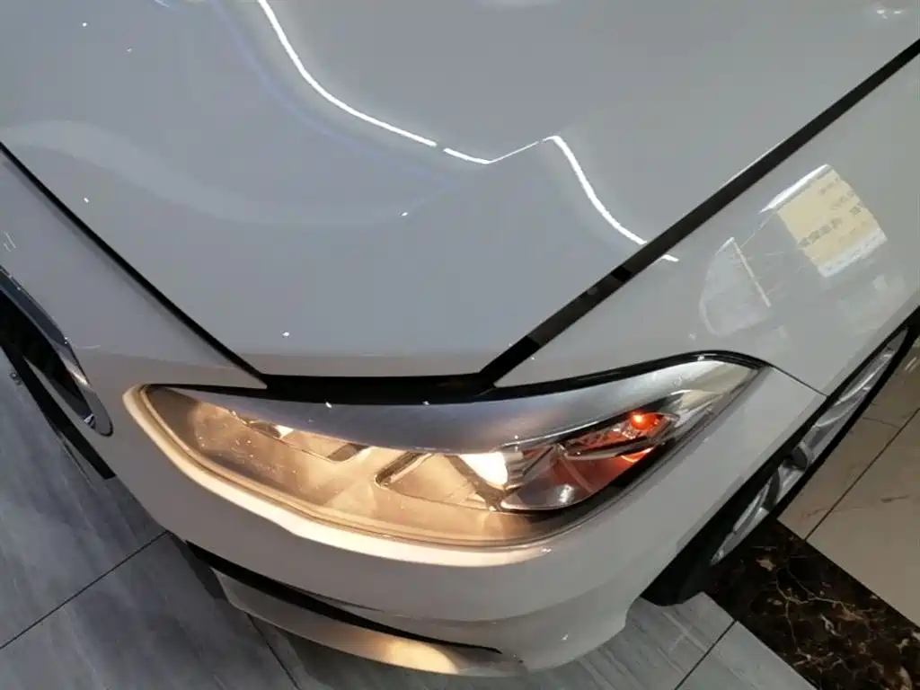 BMW 1 Series (Import) 2015 118i Leading фото 24