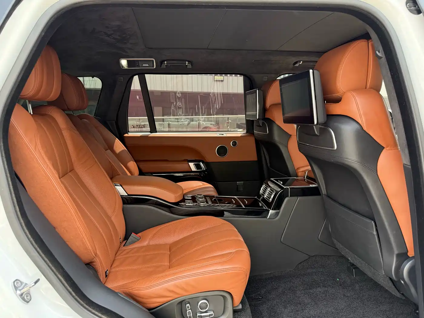Land Rover Range Rover 2015 3.0 TDV6 Hybrid Vogue SE Genesis Extended фото 18