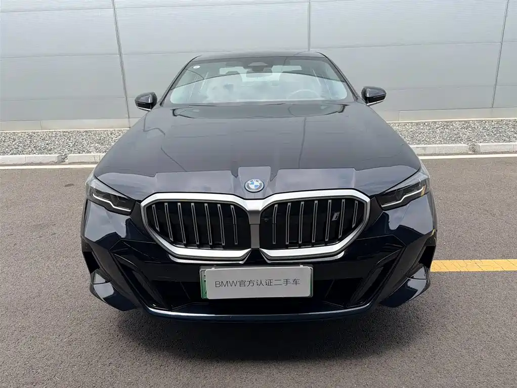 BMW i5 2025 2026 Facelift eDrive 40L M Sport Package