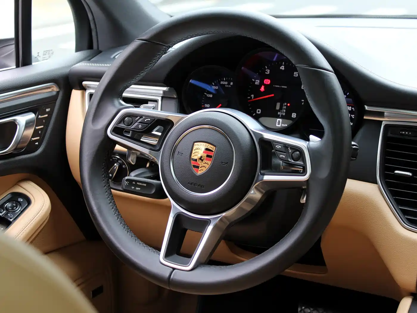Porsche Macan 2017 Macan 2.0T фото 7