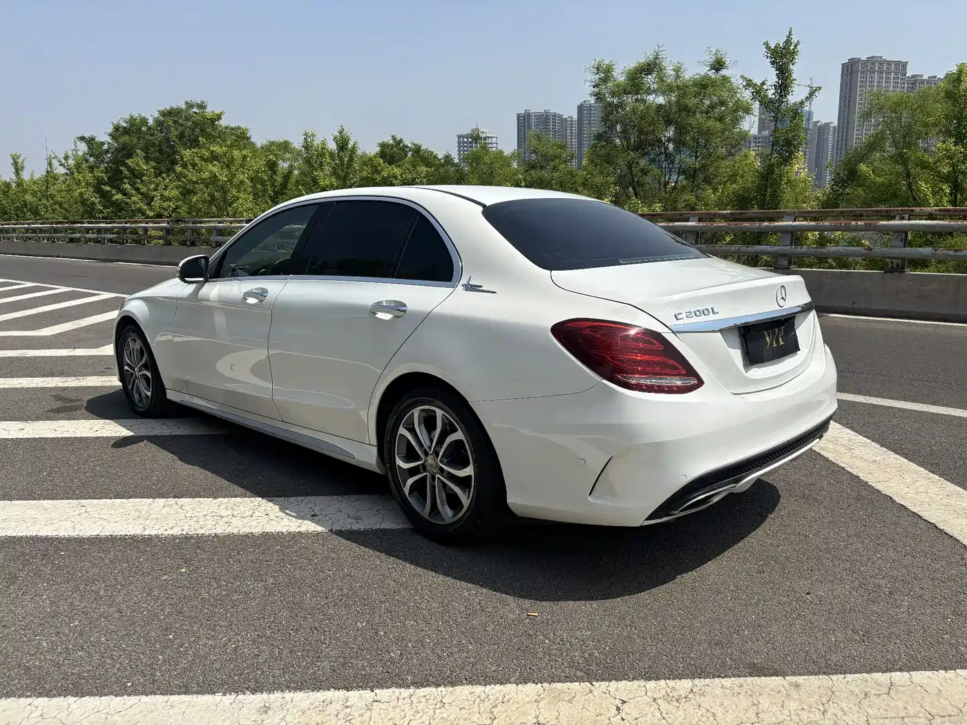 Mercedes-Benz C-Class 2016 C 180 L Sport фото 8