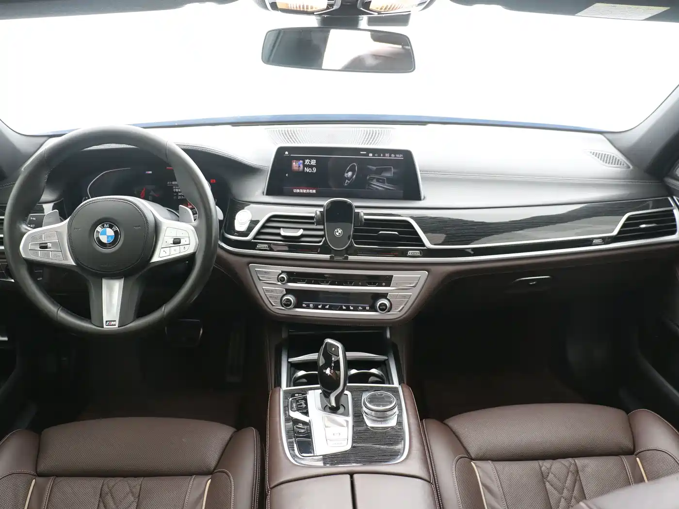 BMW 7 Series 2019 730Li M Sport Package фото 14
