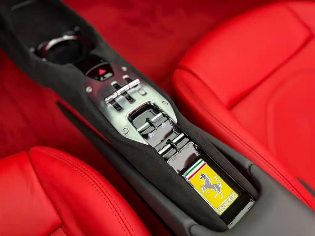 Ferrari 296 2024 2022 3.0T V6 GTS