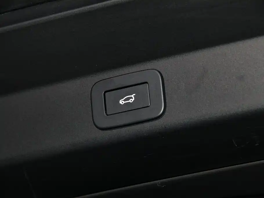 Land Rover Range Rover Sport 2023 400PS Dynamic SE фото 32