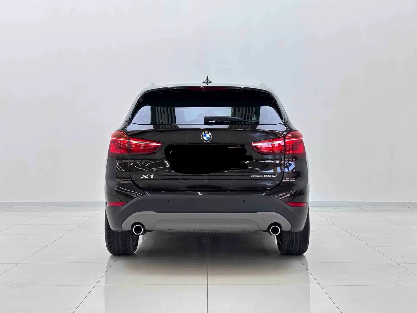 BMW X1 2018 sDrive20Li Leading Model фото 4
