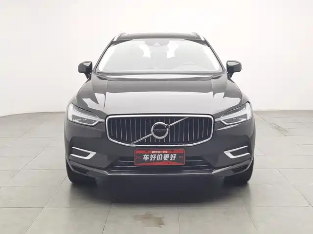 Volvo XC60 2020 T5 4WD Intelligent Comfort Luxury Edition — фото 3