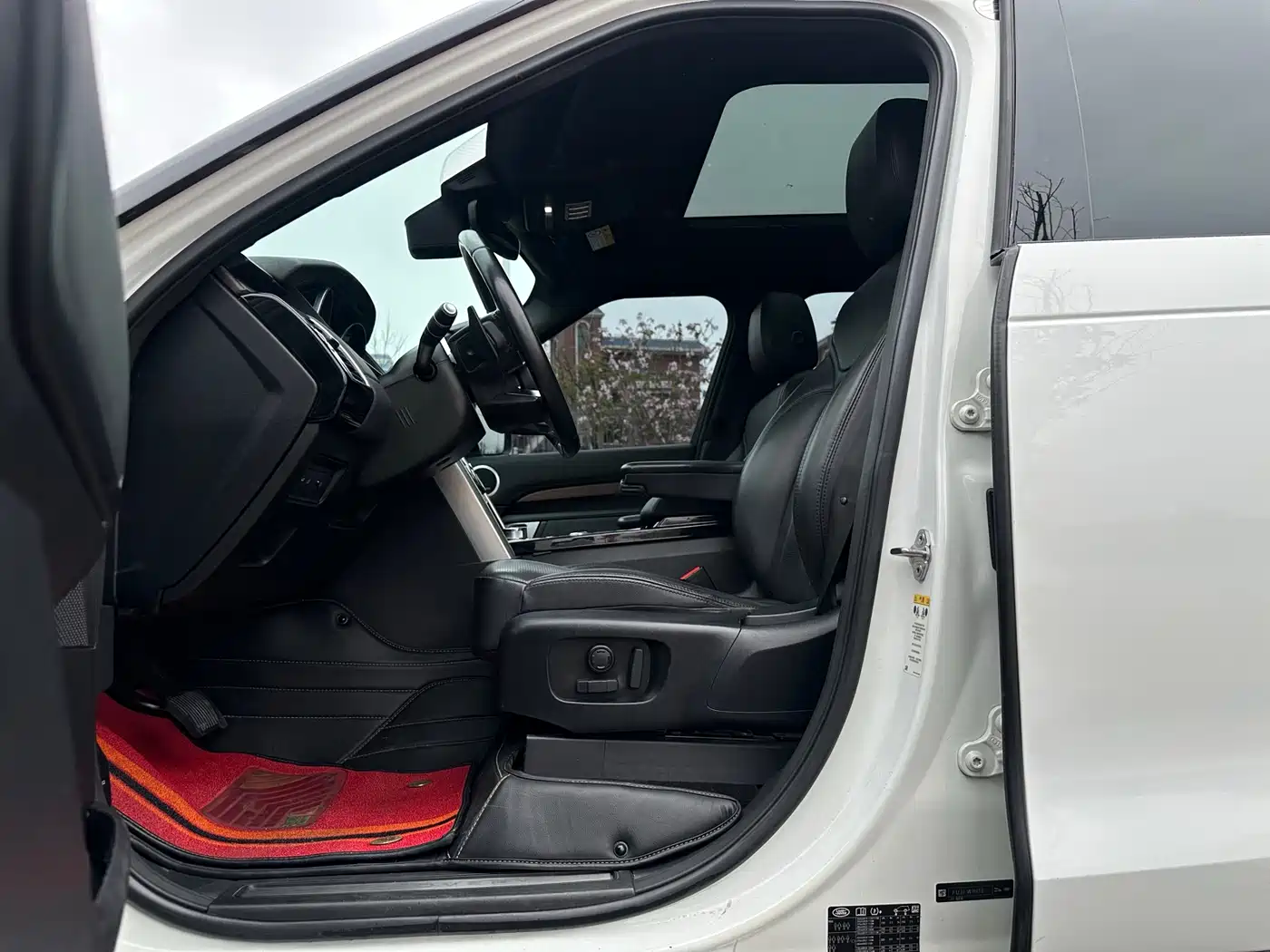 Land Rover Discovery 2017 3.0 SC V6 HSE фото 7