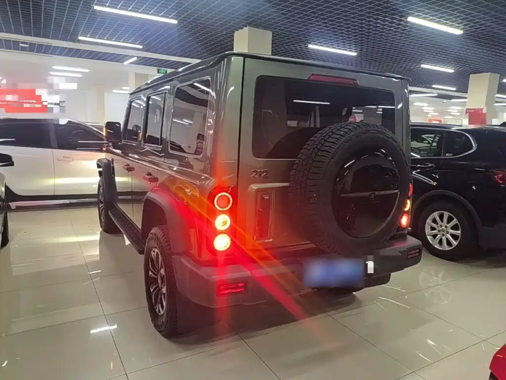 212 T01 2025 2024 2.0T Explorer