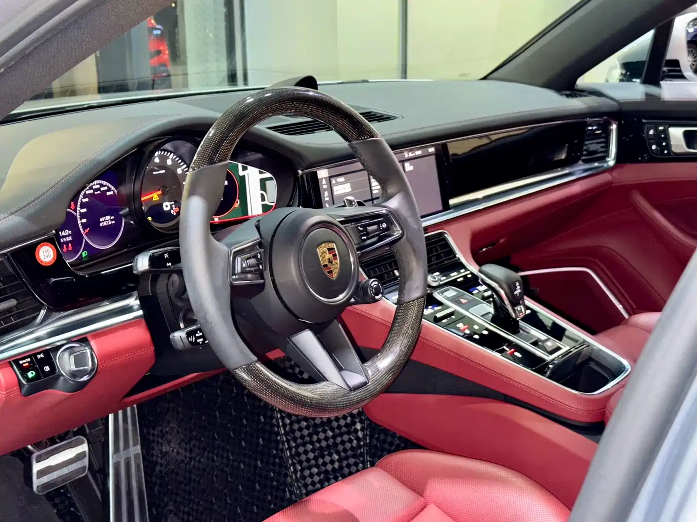 PORSCHE PANAMERA