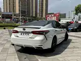 Photo 7 - Toyota Camry
