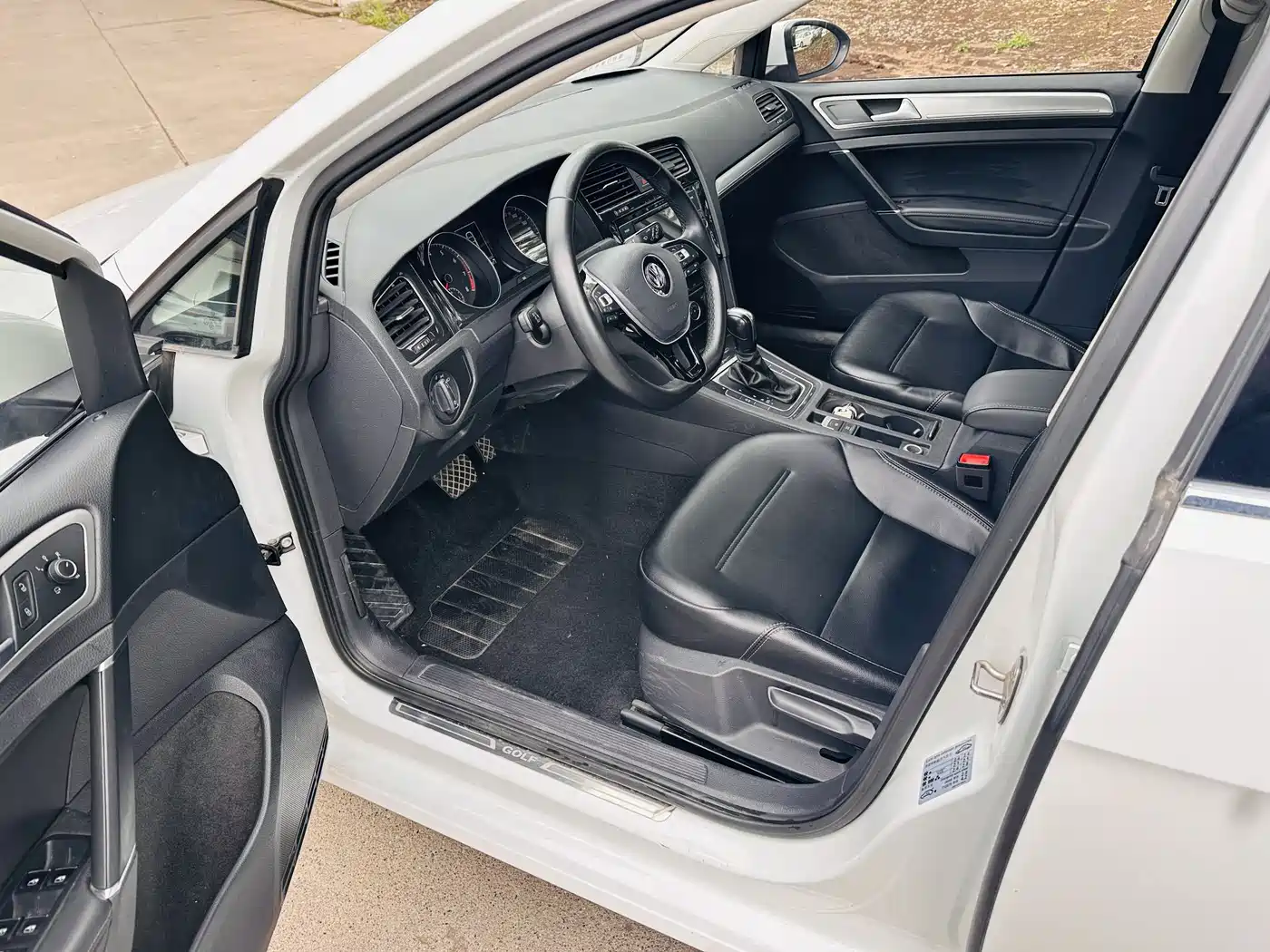 Volkswagen Golf 2018 230TSI Automatic Comfort фото 4