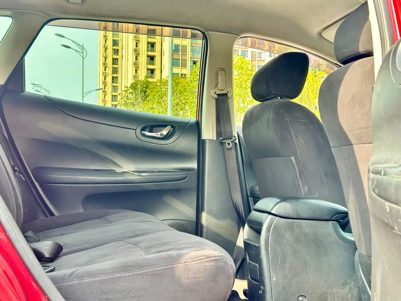 Nissan Tiida 2011 2011 1.6L CVT Luxury