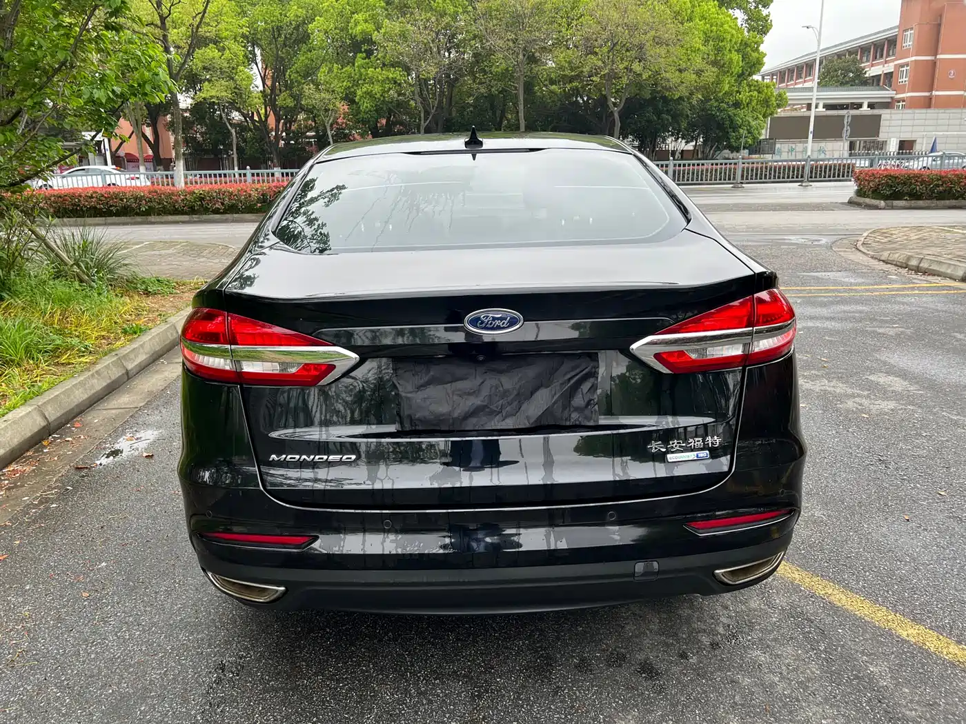 FORD MONDEO