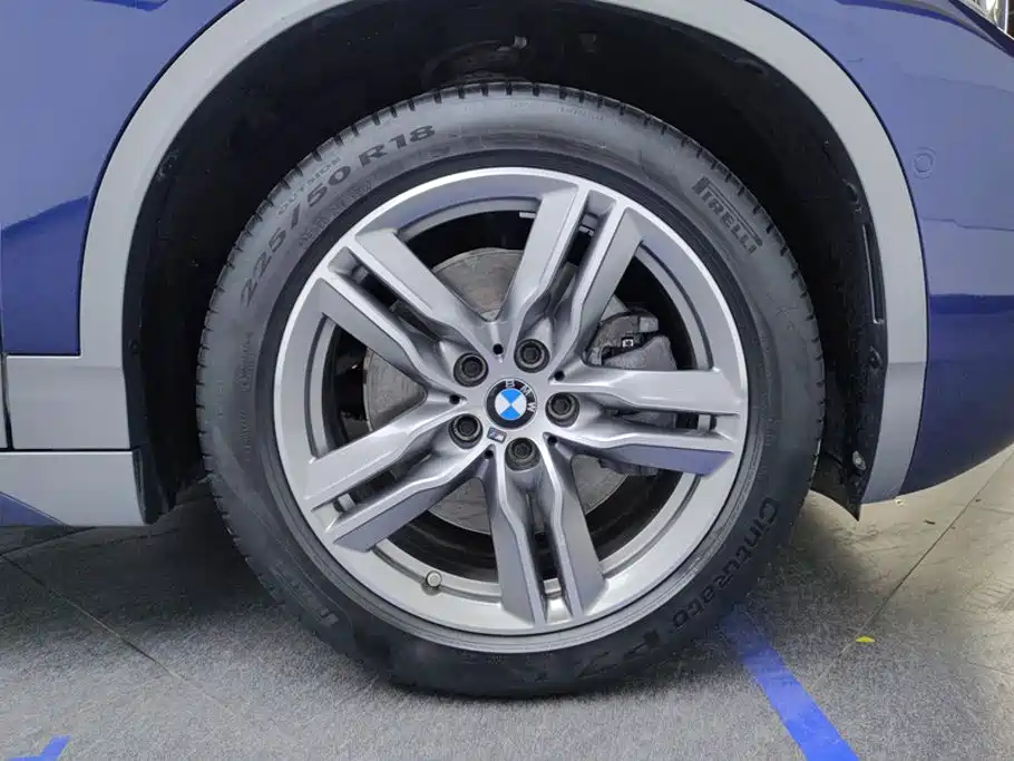 Photo 6 - BMW X2